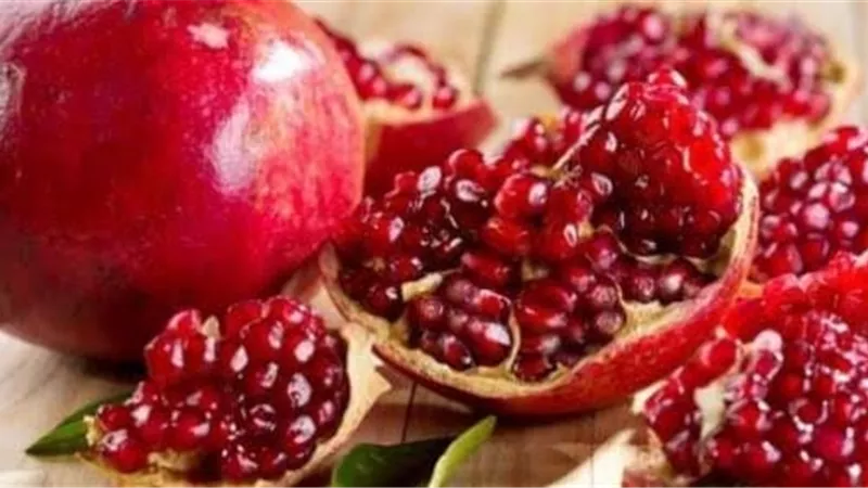 4 فوائد لقشر الرومان «مضاد للالتهاب ويمنع أمراض القلب»