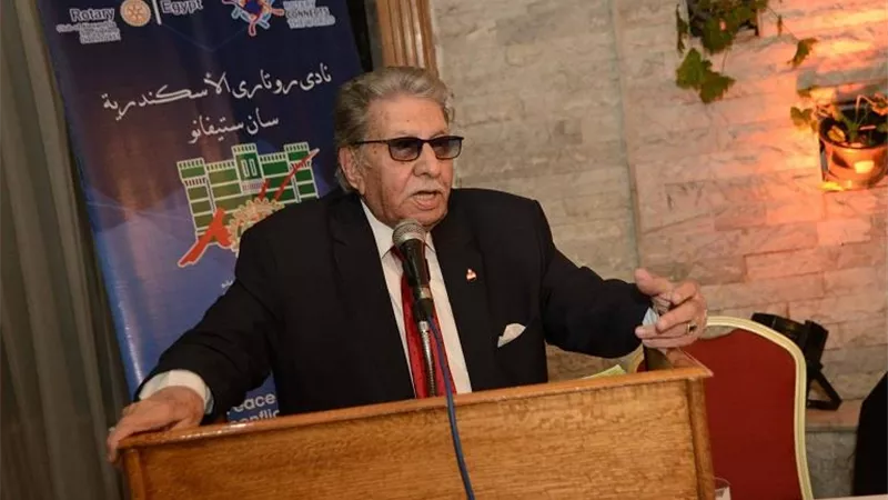 7 معلومات عن عثمان محمد علي.. «موظف البنك الذي اكتشف فنانة شهيرة»