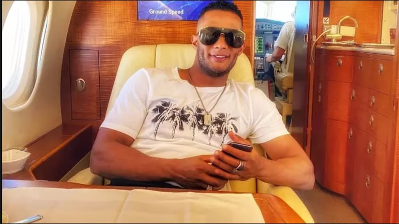 محمد رمضان يحتفل بعيد ميلاد اللاعب أشرف حكيمي (صور)