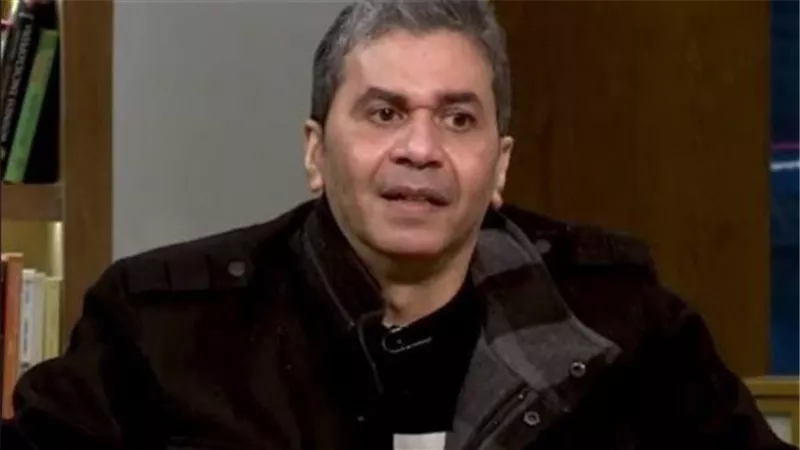 إصابة الفنان عمرو محمد علي بتشنجات أثناء تأدية العمرة