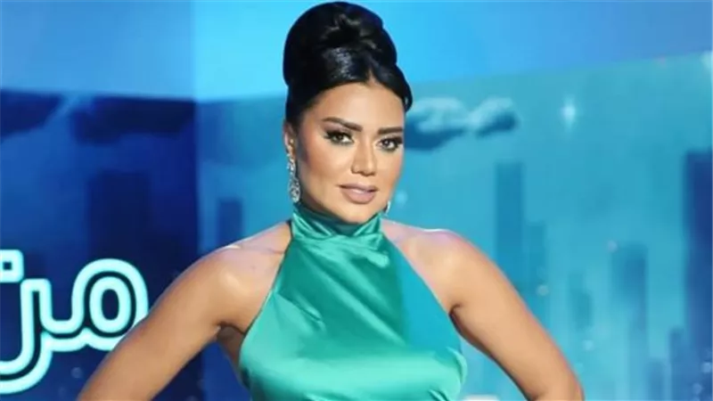 رانيا يوسف: لن أرتدي الحجاب والسجائر سبب رفدي من المدرسة (فيديو)