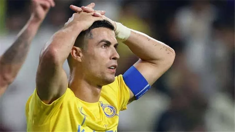 كريستيانو رونالدو يواجه دعوى قضائية بسبب الترويج للعملات المشفرة 