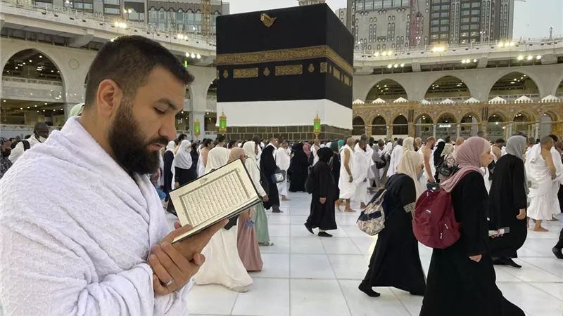 هل الحج يمحو كل السيئات؟ الإفتاء تُجيب (فيديو)