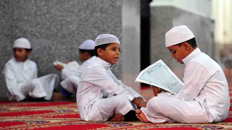 هل يثاب الأطفال على فعل الطاعات قبل سن التكليف الشرعي؟ الإفتاء تُجيب