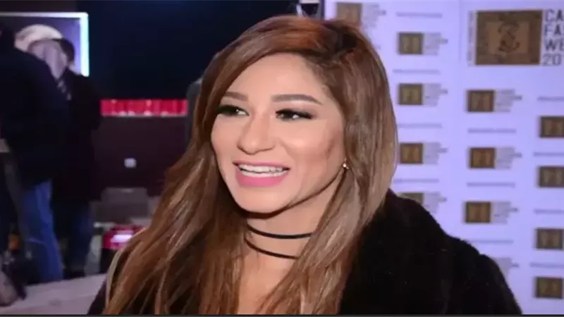 الفنانة إنجي شرف تعلن اعتزالها الفن نهائيًا