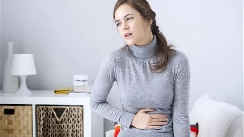 أسباب صدور الأصوات من المعدة وطرق العلاج