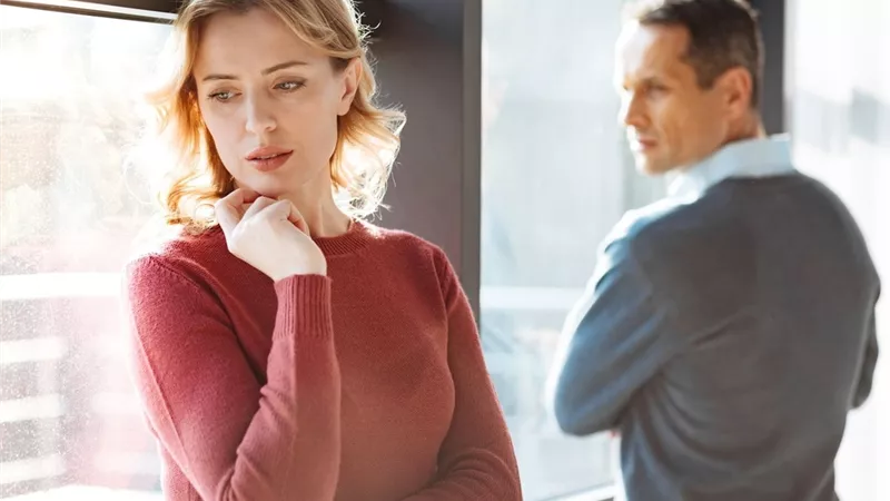 4 طرق تنقذ حياتك الزوجية من الملل «العبي على المفاجأة»