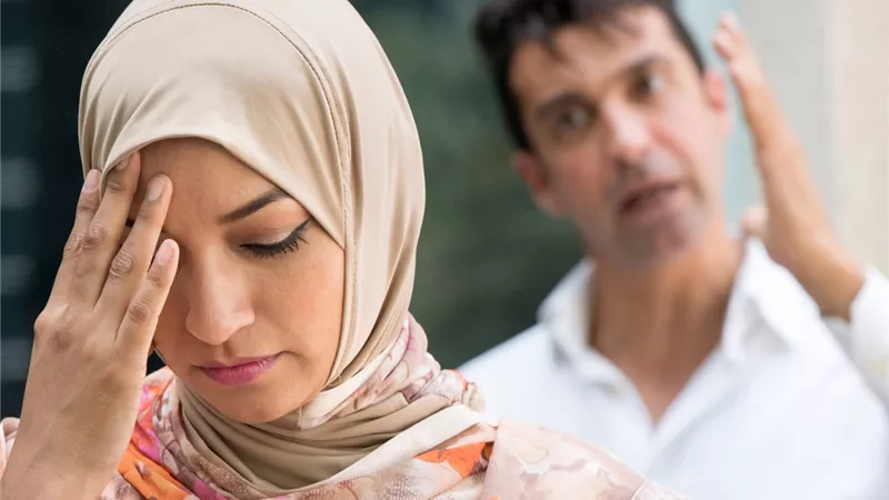 هل الرجوع في يمين الطلاق يقع به الانفصال أم له كفارة؟ الإفتاء تُجيب