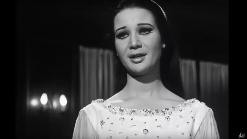 سبب رفض أسرة زبيدة ثروت الزواج من عبد الحليم وحكاية مطاردة بيليه لها