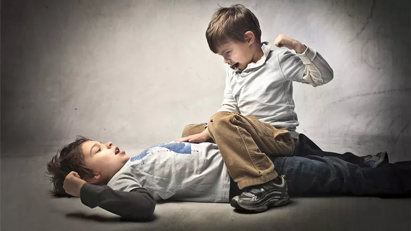 كيف اتصرف مع ابني سريع الغضب؟ 3 نصائح 