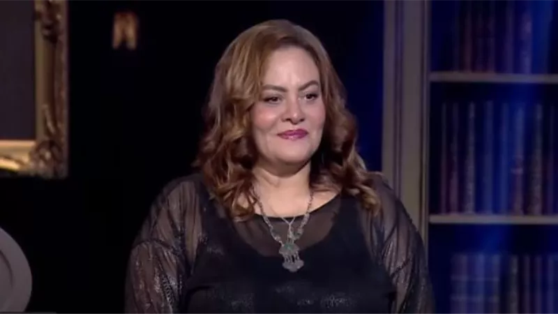 كاملة أبو ذكري توضح حقيقة دخولها في «خناقة ضرب» مع انتصار