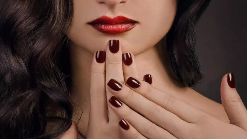 شيري موكا | أبرز ألوان طلاء الأظافر ( صور )
