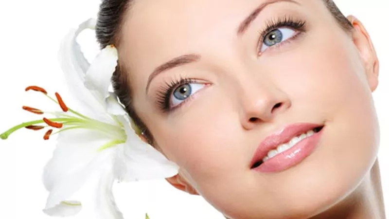 5 خطوات هامة لبشرة مشرقة في الكريسماس 