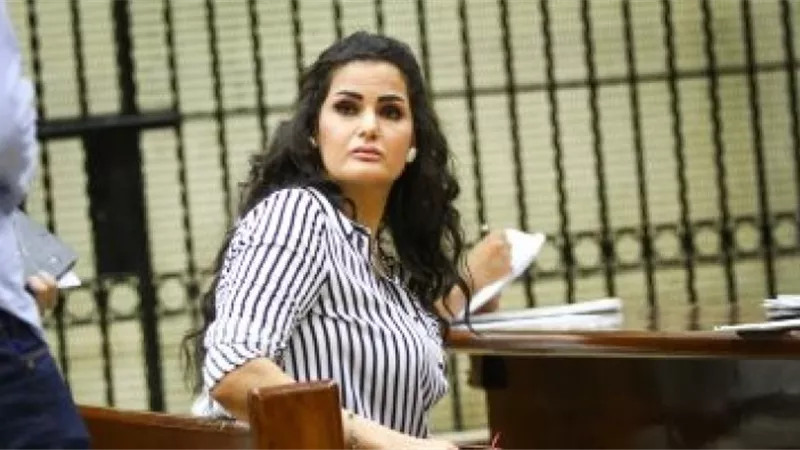 محامي سما المصري يكشف كواليس عودتها للنوم على «البرش» من جديد