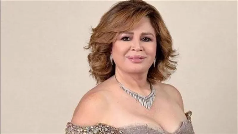 إلهام شاهين تفتح النار على الرقابة: رفضتلي سيناريوهات هامة وتسمح بأعمال دون المستوى