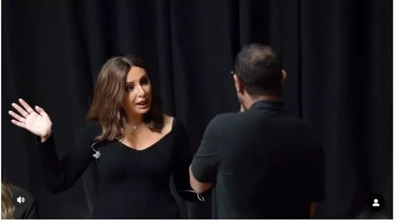 كواليس استعدادات أنغام لحفل ليلة نجمات العرب في رأس السنة (فيديو)