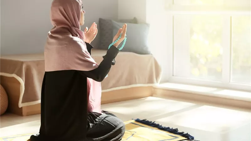 ما حكم التسرع فى الصلاة؟ الإفتاء تُجيب