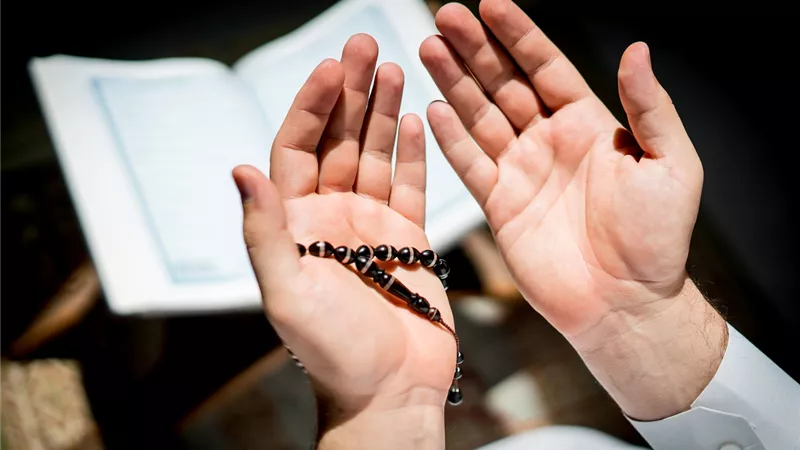 دعوت على من ظلمني فhنتقم الله منه.. فهل عليّ ذنب؟ «الإفتاء تُجيب»