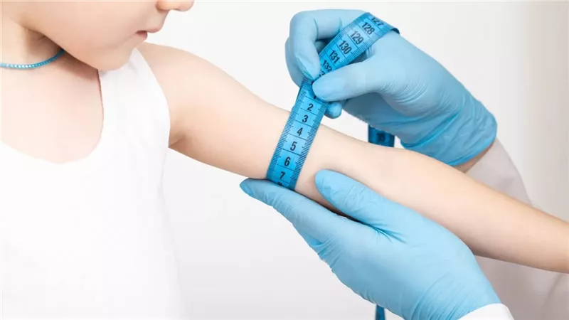 3 أسباب لإصابة طفلك بالنحافة و4 طرق لعلاجها