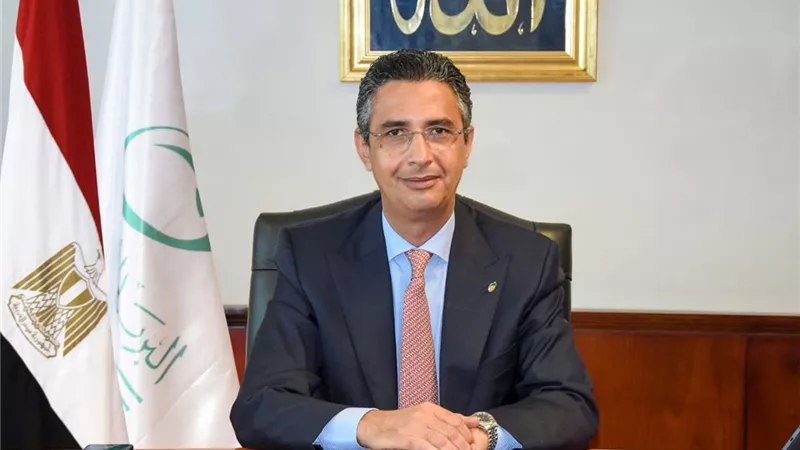 رئيس البريد يهنئ البابا تواضروس بعيد الميلاد المجيد 