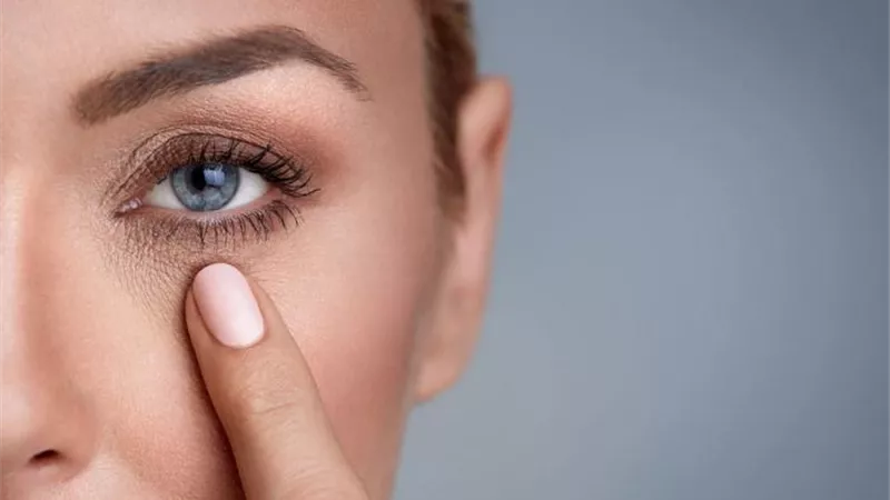 5 عادات خاطئة تعرضك لظهور الهالات السوداء