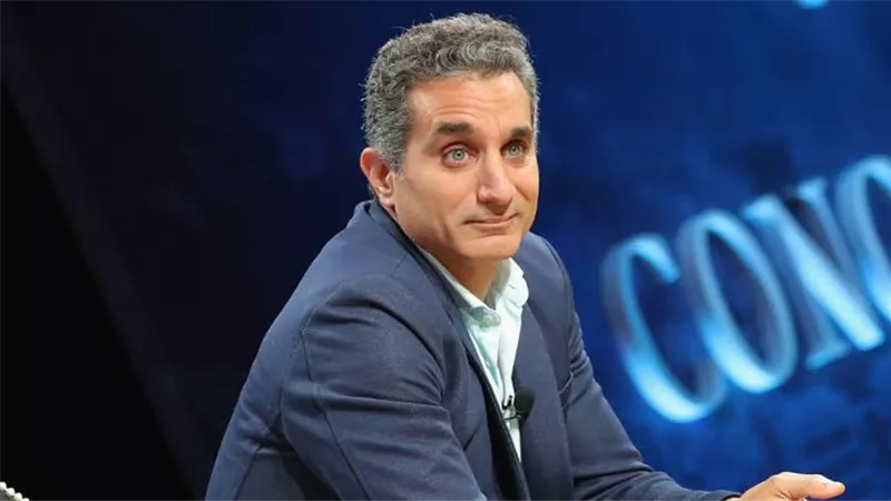 رد مفاجئ من باسم يوسف على عمرو أديب بشأن إنقاذ شقيقه