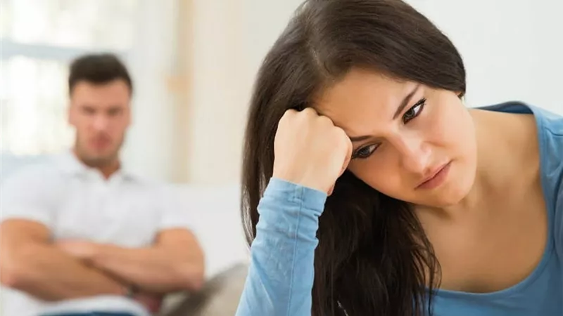 4 نصائح للتعامل مع الزوج كثير التهديد بالطلاق (إنفوجراف)