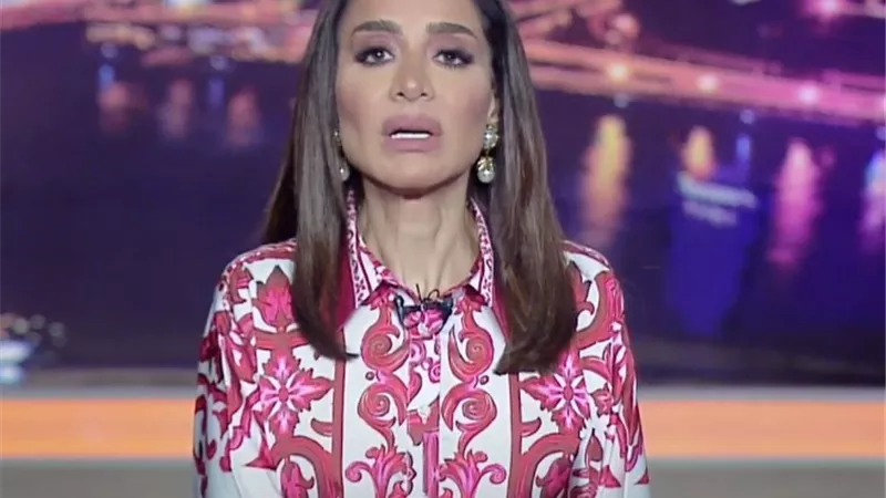 فجر السعيد لبسمة وهبة بعد حلقة ياسمين عبد العزيز: «خليكي في طلاقك الصامت»