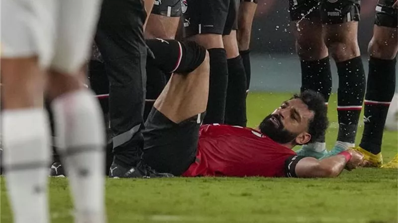 اتحاد الكرة: مفاجأة صادمة حول إصابة محمد صلاح ومدة غيابه عن منتخب مصر
