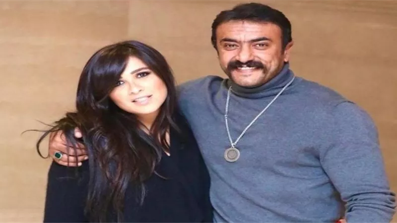 بنت الأصول ياسمين عبد العزيز تساند العوضى فى أزمته وترد الجميل