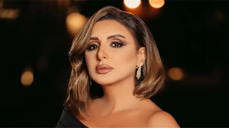 رد ناري من أنغام على منتقدي ظهور نجاة الصغيرة في joy awards