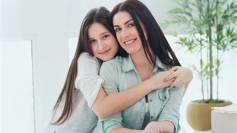 كيف تتعامل الأم مع طفلها قبل ظهور نتيجة الامتحان؟