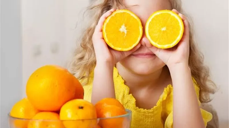 3 فوائد سحرية للبرتقال على صحة أطفالك 