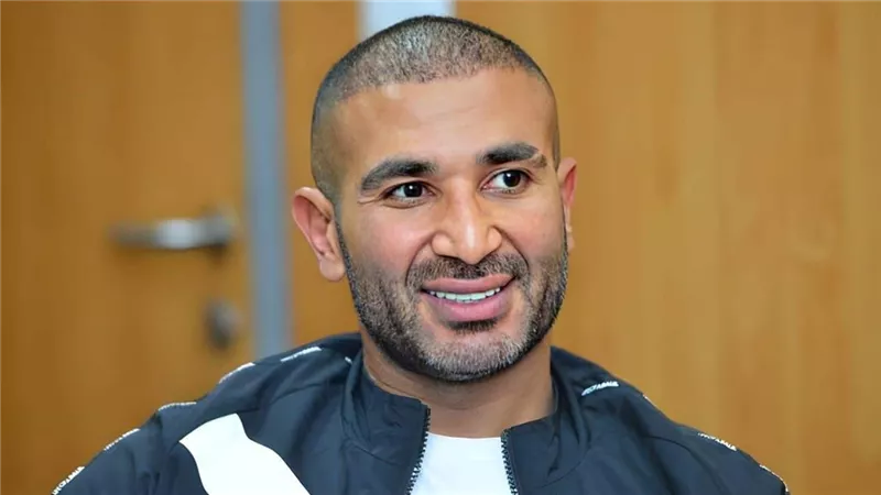 أحمد سعد يروج لحفله بالقرية العالمية في دبي (فيديو)
