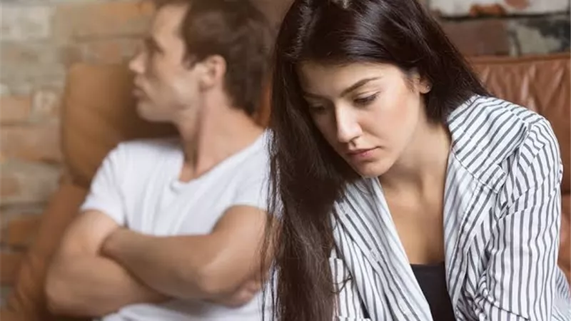 3 طرق للتعامل مع الزوج الأخرس