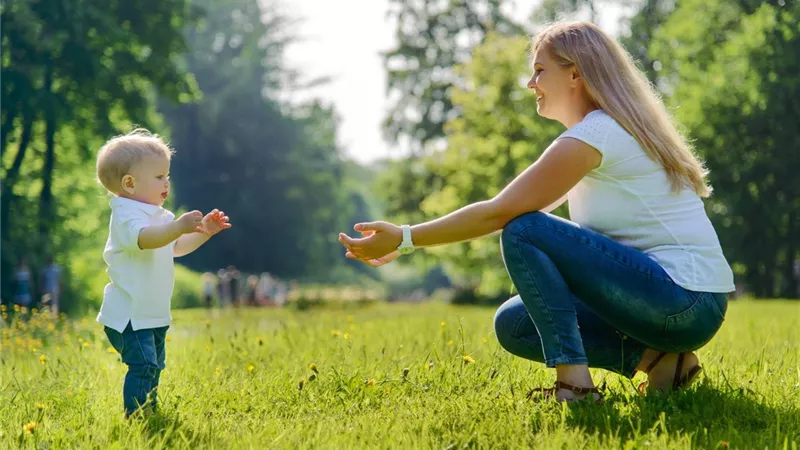 4 أسباب وراء تأخر المشي لدى الأطفال