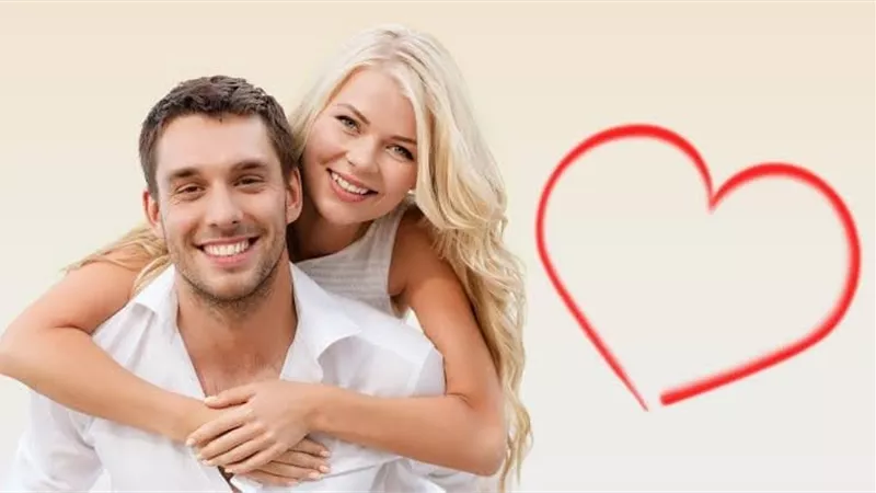 3 طرق تجعل رجل برج الدلو يغرم بك (إنفوجراف)