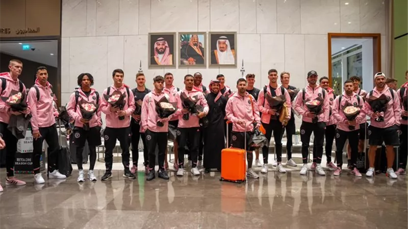القهوة السعودية تستقبل ميسي وإنتر ميامي قبل «الرقصة الأخيرة» بكأس الرياض (صور)