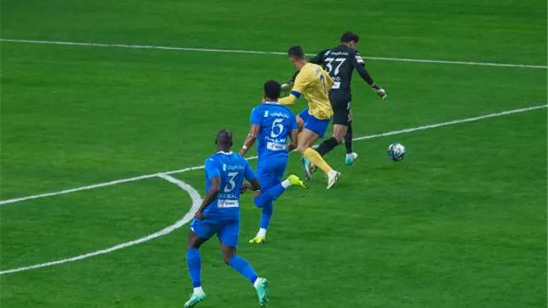 الهلال يخطف كأس الرياض بعد فوزه على النصر في حضور حسام حسن