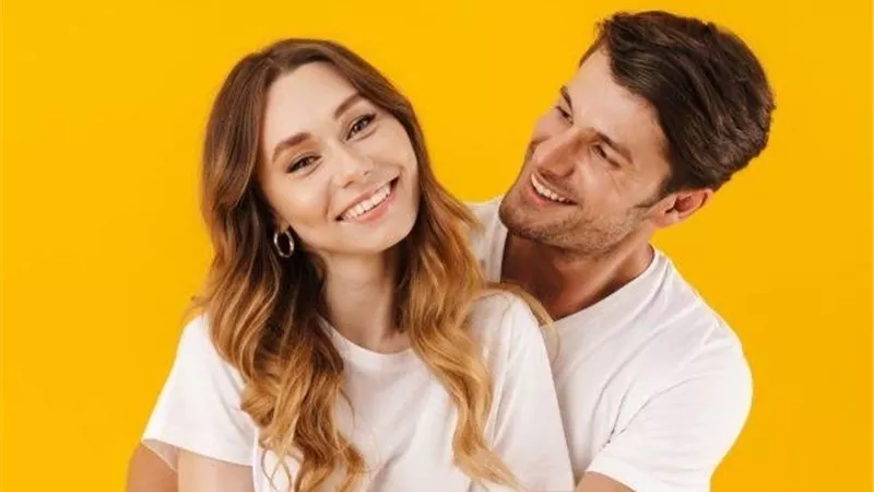 3 حيل لإغراء رجل برج الثور تجعله يقع بغرامك 