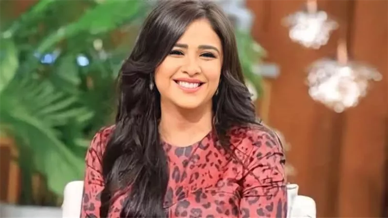 هكذا احتفلت ياسمين عبد العزيز بعيد الحب بعد انفصالها عن العوضي (فيديو)