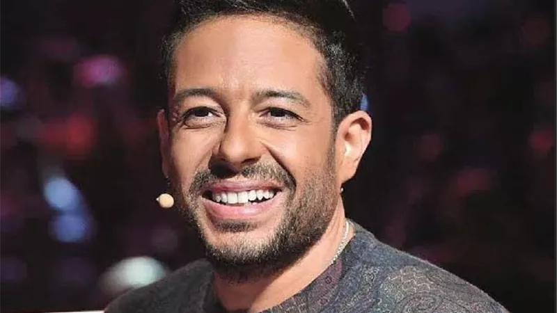 محمد حماقي يكشف كواليس صورة ابنته مع ميسي ورونالدو