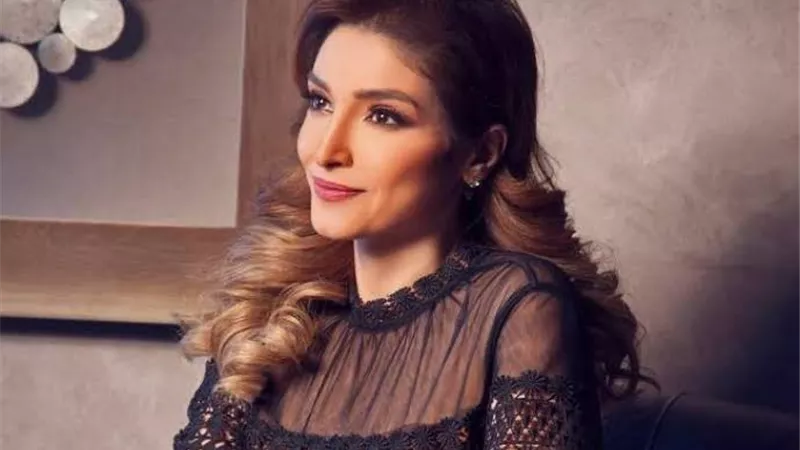 رمضان 2024.. روجينا تتشح بالسواد في بوستر مسلسل سر إلهي (صور) 