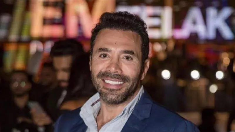 الفنان رامي وحيد يفاجئ الجمهور بزواجه (صور)