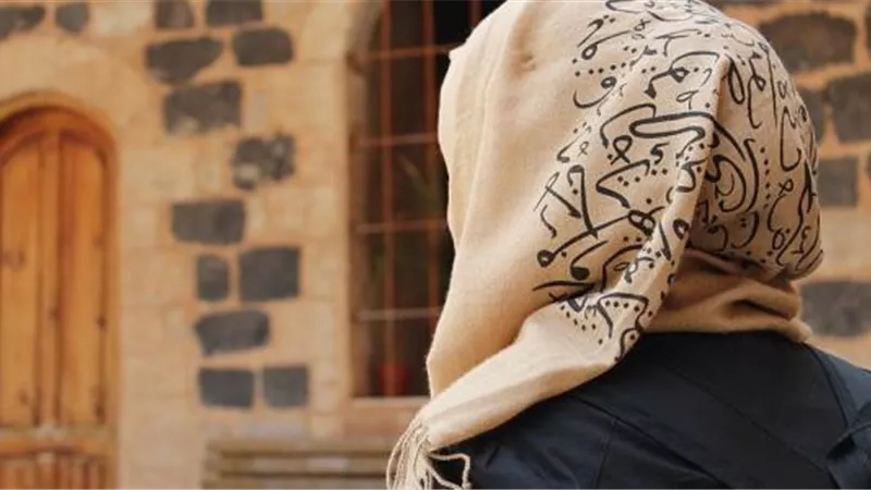 هل لثياب المرأة حدود معينة في رمضان؟ «الإفتاء تُجيب»