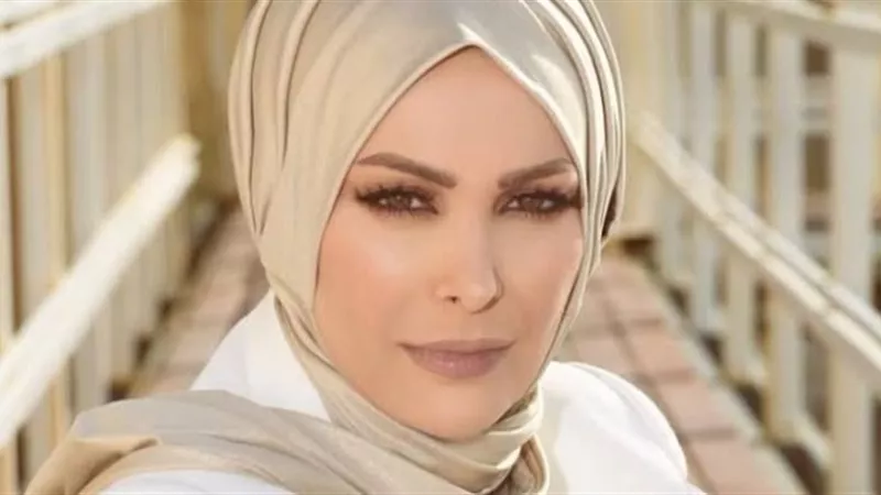 أمل حجازي تدافع عن شرفها بعد خلع الحجاب فماذا قالت؟ (صور)