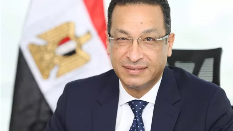 وزير الاتصالات يكلف رأفت هندي بأعمال رئيس جهاز تنظيم الاتصالات