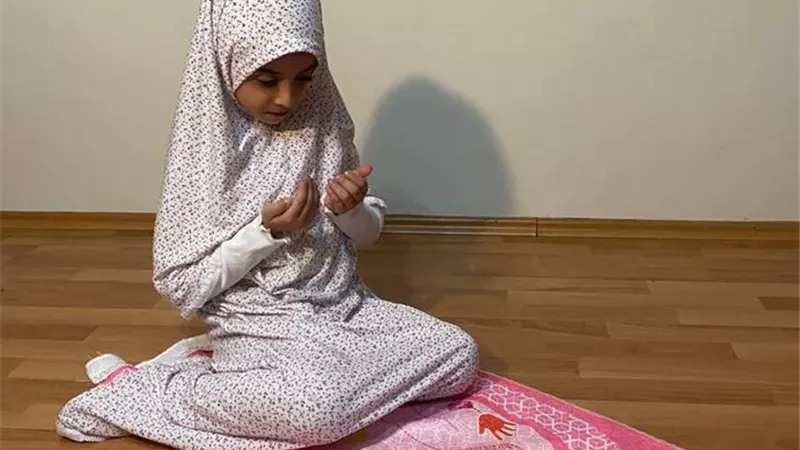 هل يجوز ضرب الأبناء المتهاونين في الصلاة؟ المفتي يكشف مفاجأة (فيديو)