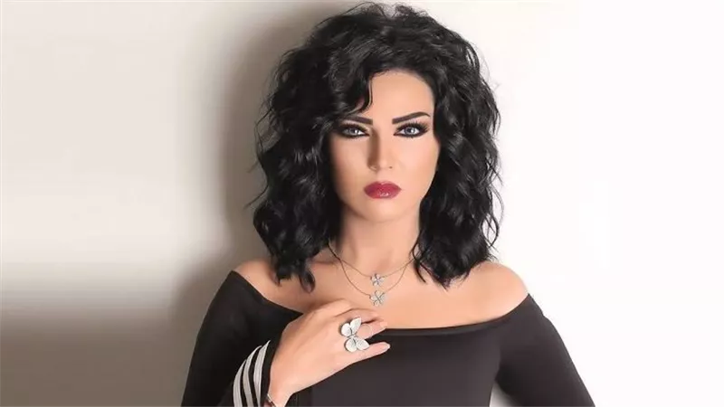 صفاء سلطان تنعي والدها بعد إصابتها بمرض خطير 