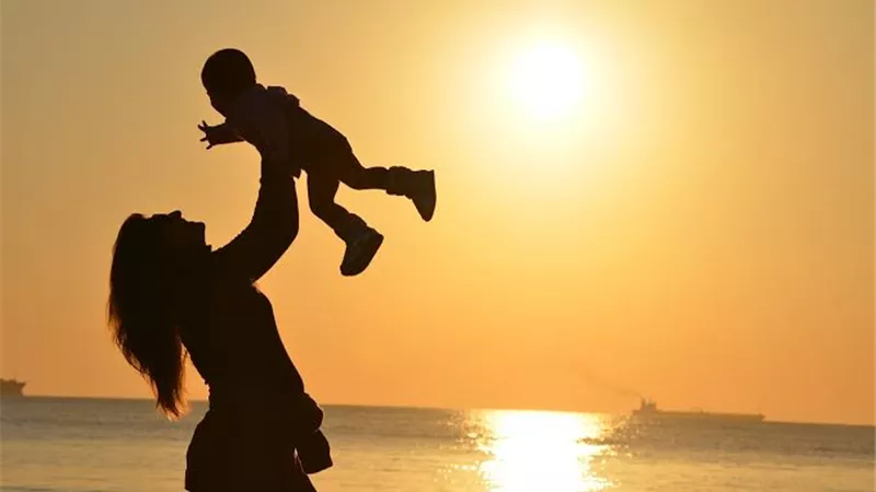 10 أدعية للأم بالصحة والسلامة في عيدها  